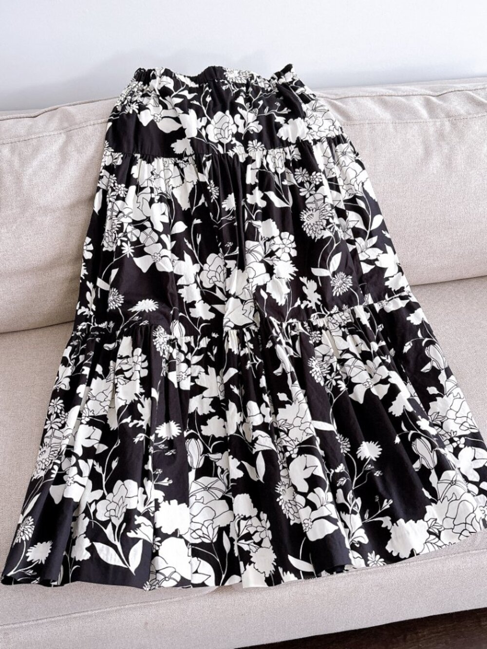 99% NEW MAJE SKIRT